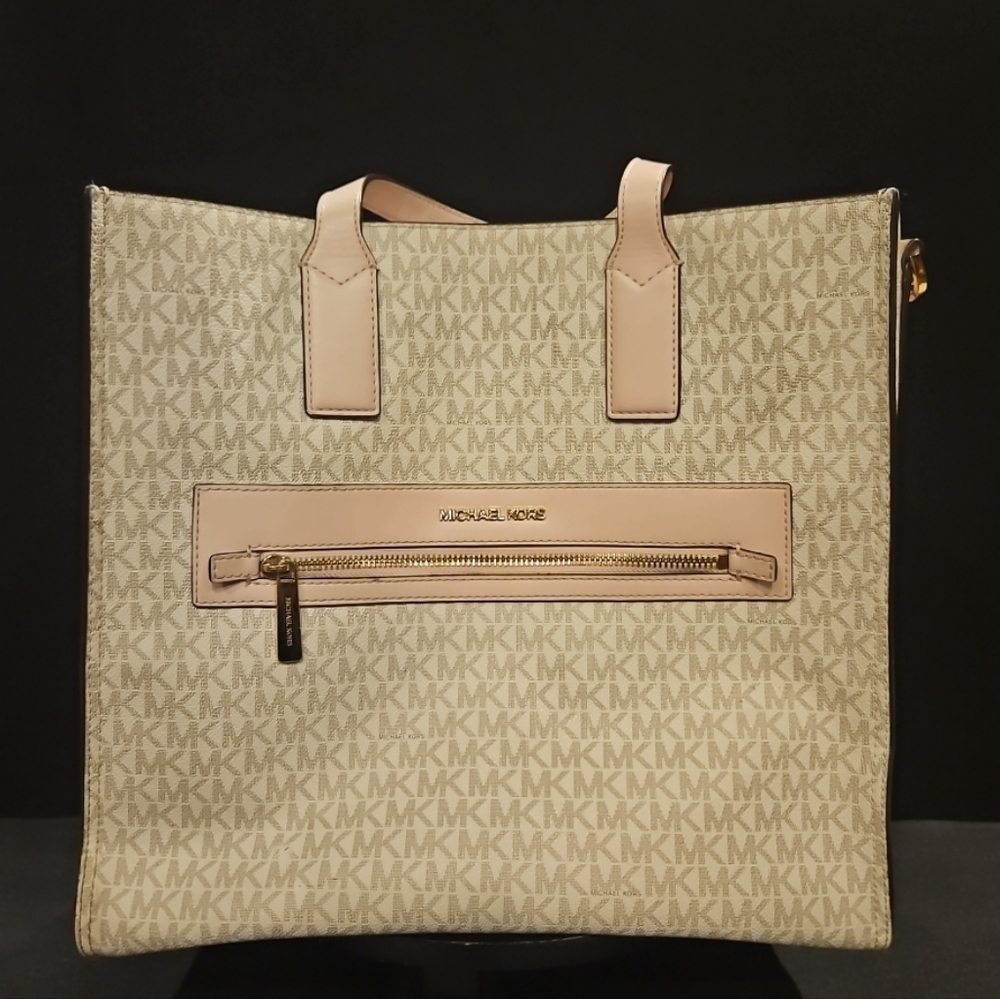 Michael Kors Kenly Powder Blush Women's Tote